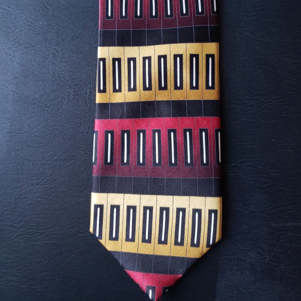 Hermoso men's 100% silk necktie